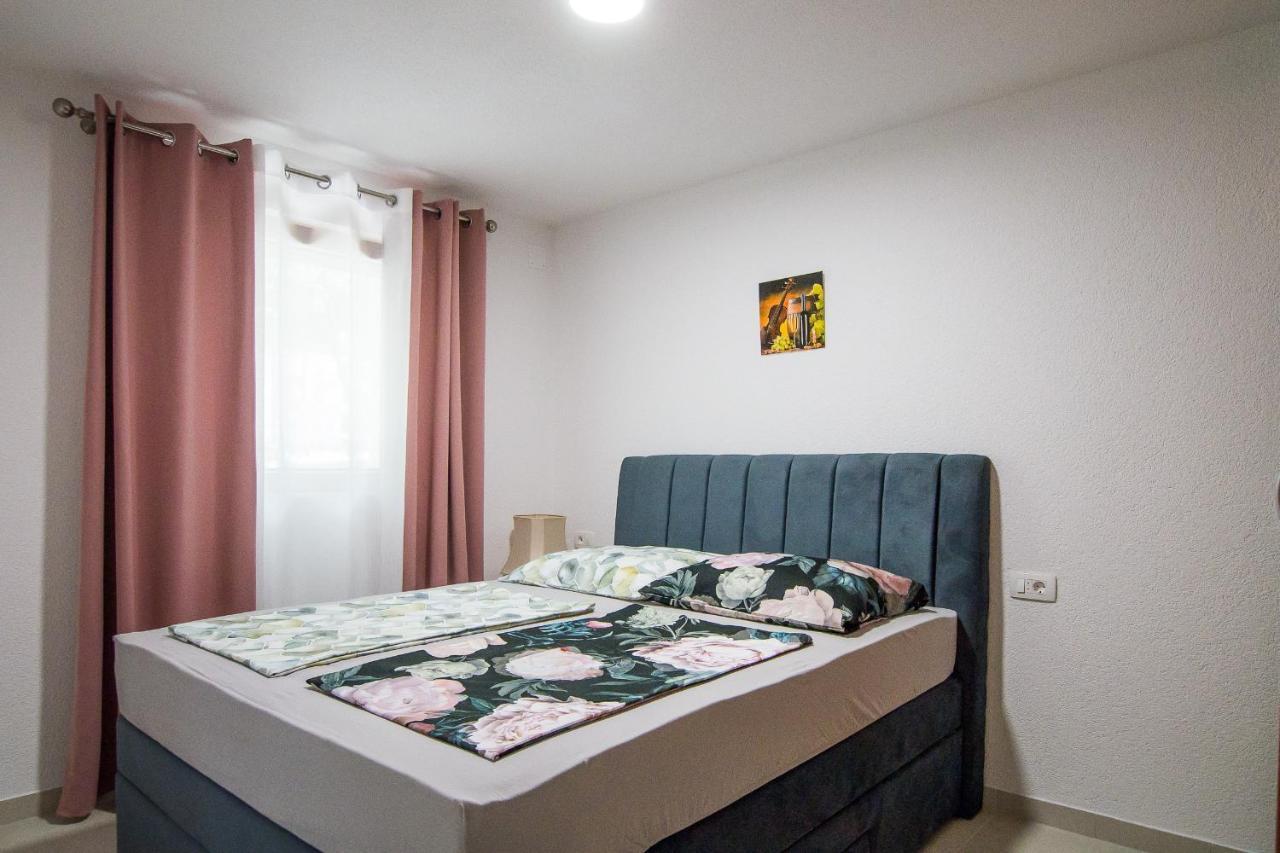 Apartments Ivica & Marica Celina Bagian luar foto